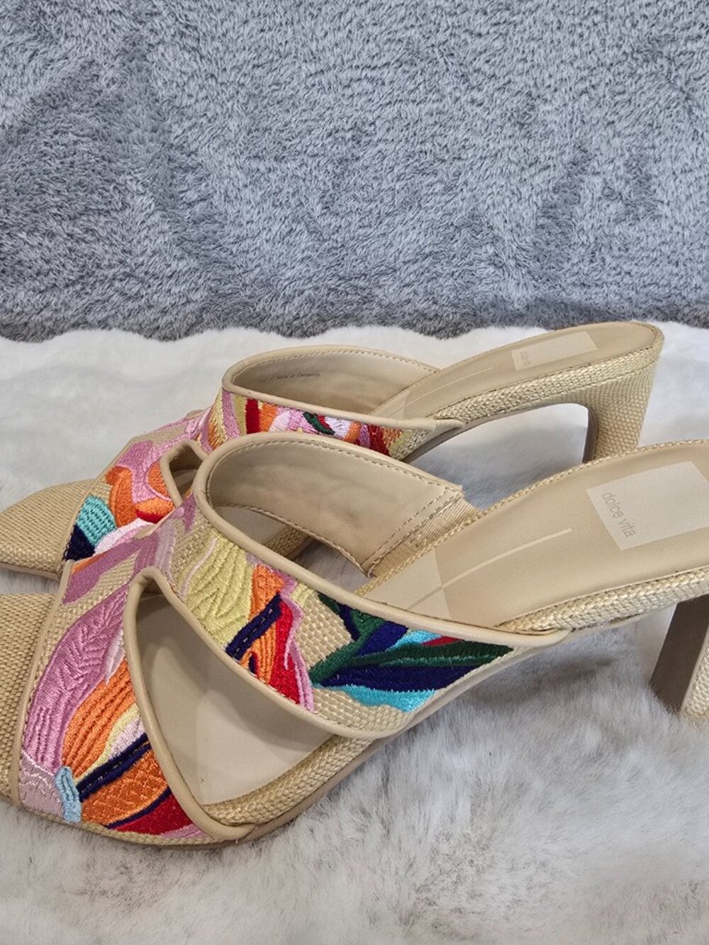 Dolce Vita Gitel Sandal Floral Multi Heeled Sandal Women's Sizes NEW Resort - Picture 2 of 12